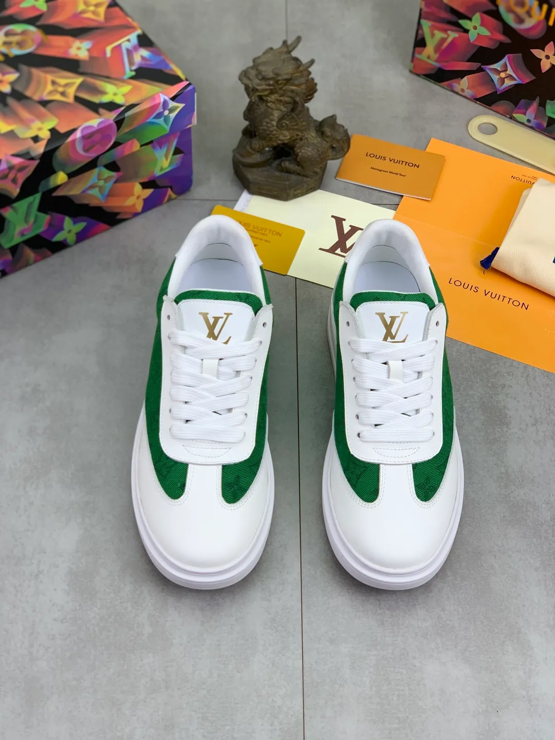 Men's men's shoes💰P520💰[New model]🆘High quality cowhide [Louis Vuitton]LV official website latest model🎁casual and fashionable men's shoes👟hot style💥simple and elegant style, exclusive for trendy men. Unique official website latest brand elements👑original decoration, fashionable and generous, the fabric is made of original denim➕comfortable and breathable mesh lining➕cow leather feet ✅The official website specifies wear-resistant casual outsole, the classic model is taken in real life🎬Color: 5⃣️colors available😍Number of codes: 38-44 Full set of packaging